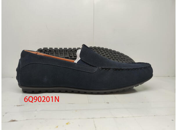 6Q90201 Navy 42 Cow Suede